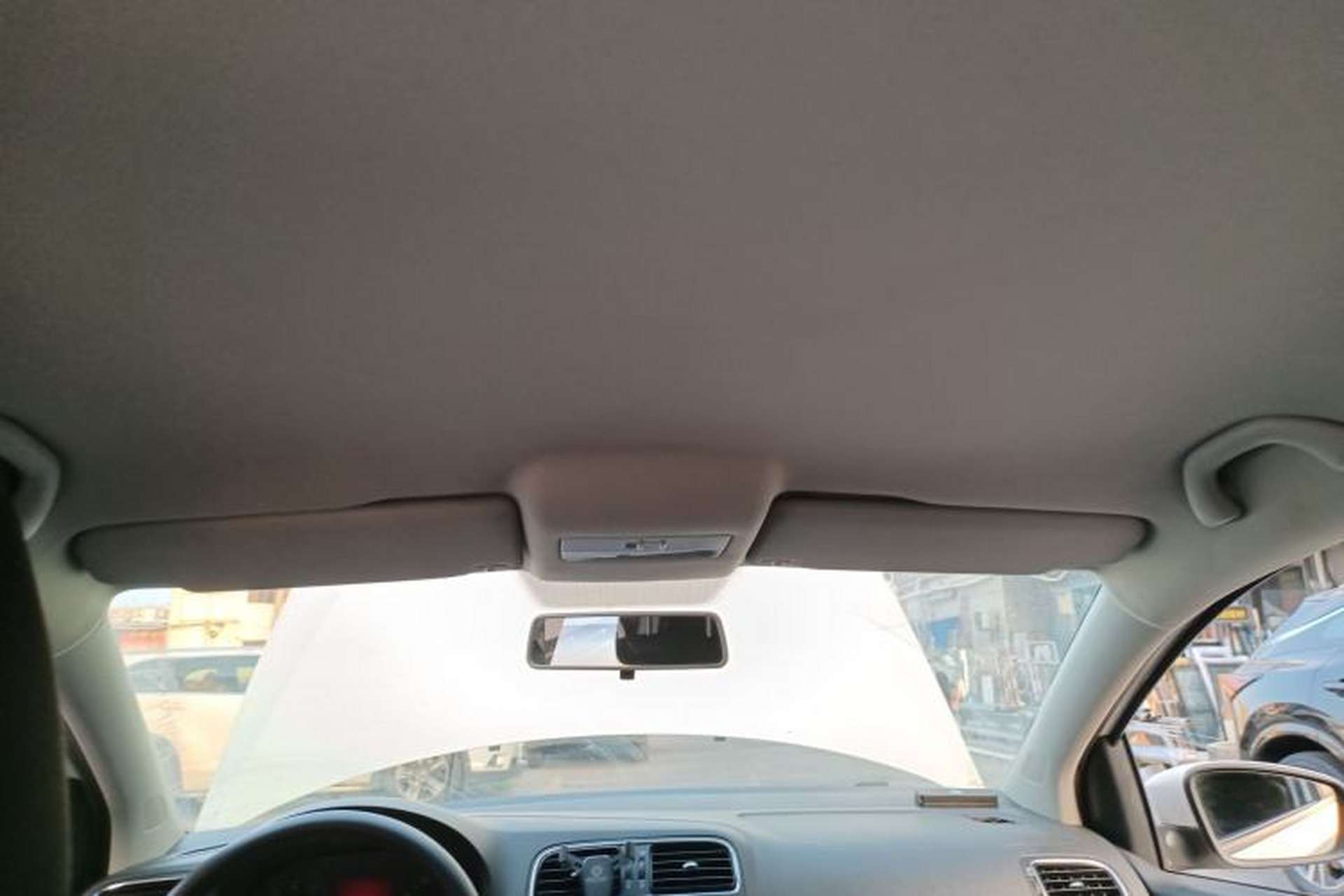 Used Volkswagen Polo 2011 1.6L Automatic ZhiShang Version Headliner