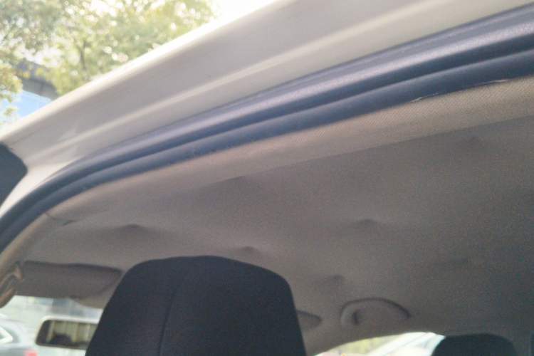 Used Volkswagen Polo 2011 1.6L Manual ZhiShang Edition Headliner
