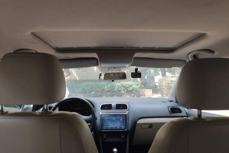Used Volkswagen Polo 2011 1.4L Automatic ZhiShang Version Headliner