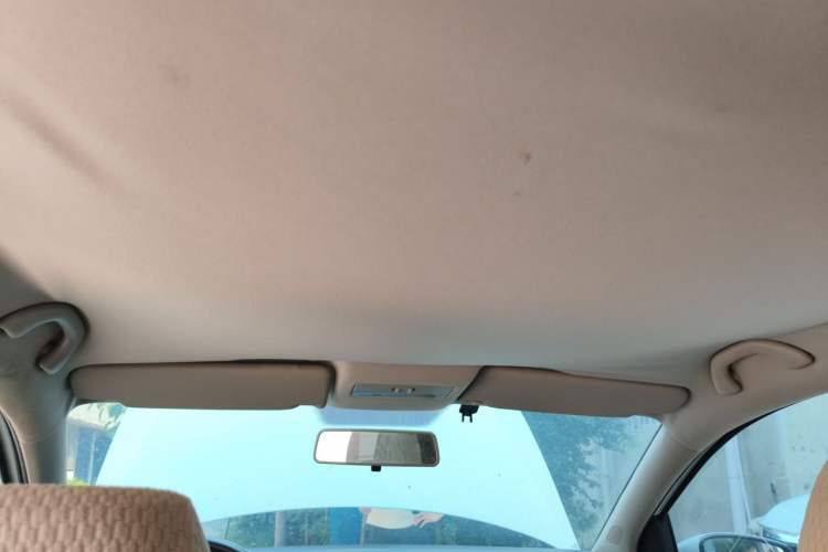Used Volkswagen Polo 2011 1.4L Automatic ZhiShang Version Headliner