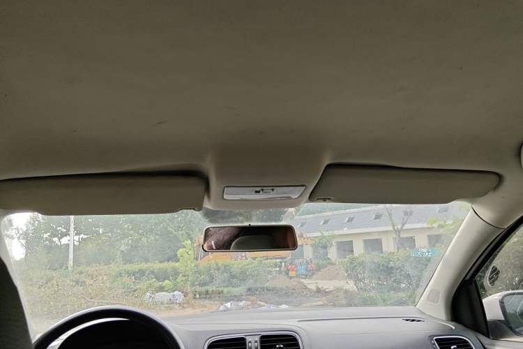 Used Volkswagen Polo 2011 1.6L Manual ZhiShang Edition Headliner