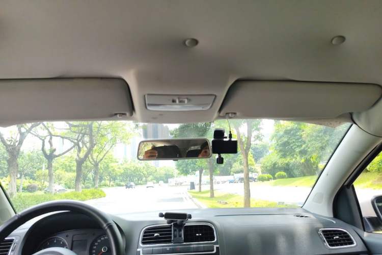 Used Volkswagen Polo 2011 1.6L Manual ZhiShang Edition Headliner