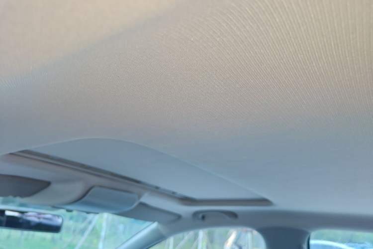 Used Volkswagen Polo 2011 1.6L Automatic ZhiKu Edition Headliner
