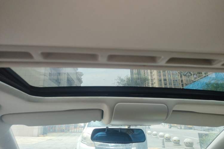 Used Volkswagen Polo 2011 1.6L Automatic ZhiKu Edition Headliner