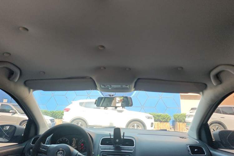 Used Volkswagen Polo 2011 1.6L Automatic ZhiShang Version Headliner