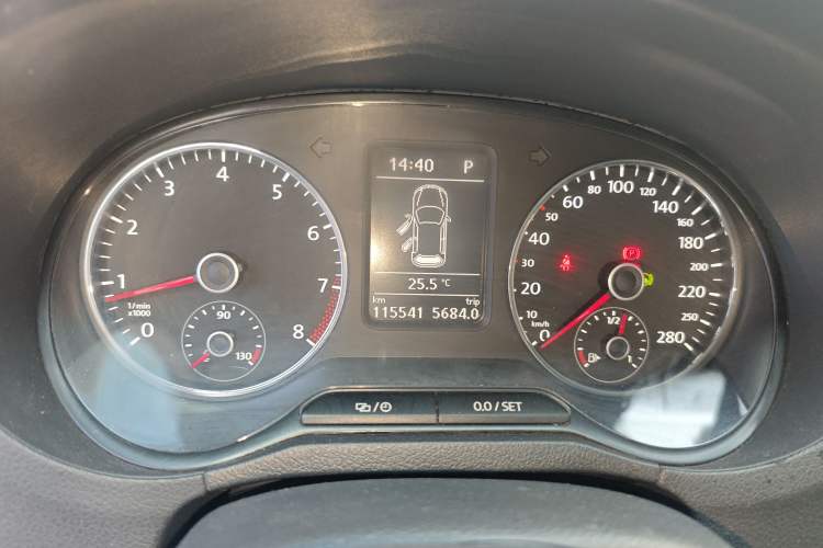 Used Volkswagen Polo 2011 1.6L Automatic ZhiShang Version Instrument Cluster