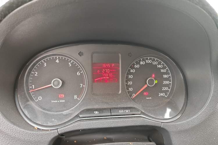 Used Volkswagen Polo 2011 1.6L Automatic ZhiShang Version Instrument Cluster