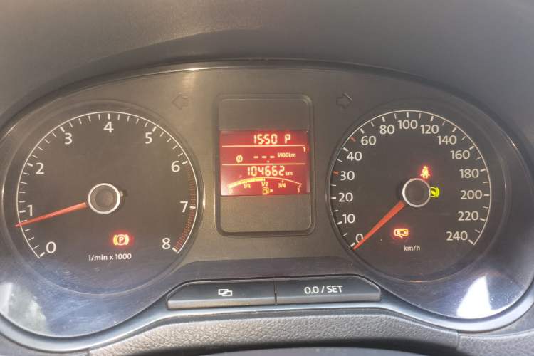 Used Volkswagen Polo 2011 1.6L Automatic ZhiKu Edition Instrument Cluster