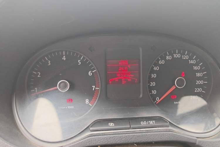 Used Volkswagen Polo 2011 1.4L Manual ZhiLe Edition Instrument Cluster