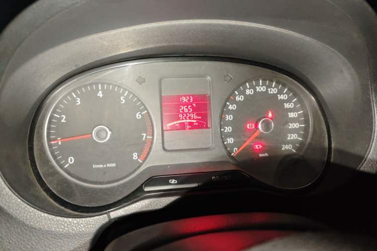Used Volkswagen Polo 2011 1.4L Manual ZhiLe Edition Instrument Cluster