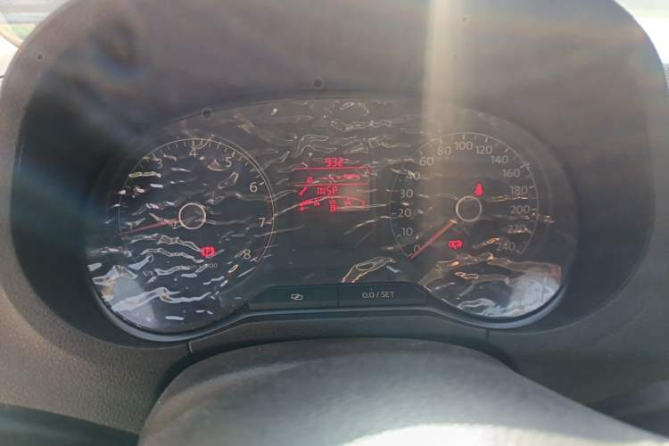 Used Volkswagen Polo 2011 1.6L Manual ZhiShang Edition Instrument Cluster