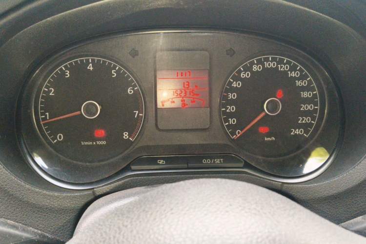 Used Volkswagen Polo 2011 1.6L Manual ZhiShang Edition Instrument Cluster