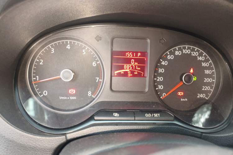 Used Volkswagen Polo 2011 1.6L Automatic ZhiShang Version Instrument Cluster