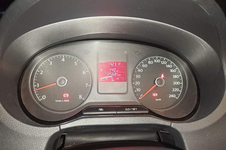 Used Volkswagen Polo 2011 1.4L Automatic ZhiShang Version Instrument Cluster