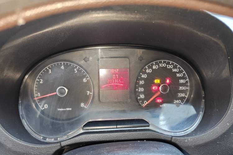 Used Volkswagen Polo 2011 1.4L Manual ZhiShang Edition Instrument Cluster