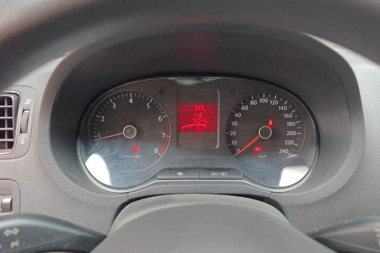 Used Volkswagen Polo 2011 1.4L Manual ZhiLe Edition Instrument Cluster