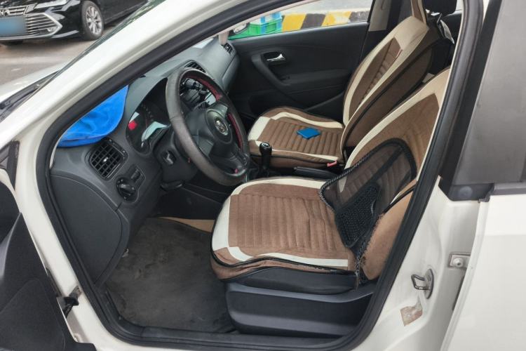 Used Volkswagen Polo 2011 1.4L Manual ZhiLe Edition Left Front Seat