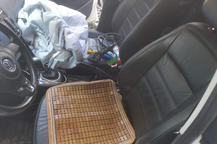 Used Volkswagen Polo 2011 1.6L Automatic ZhiKu Edition Left Front Seat