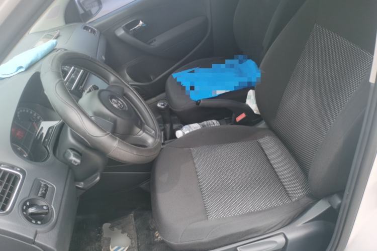 Used Volkswagen Polo 2011 1.6L Manual ZhiShang Edition Left Front Seat