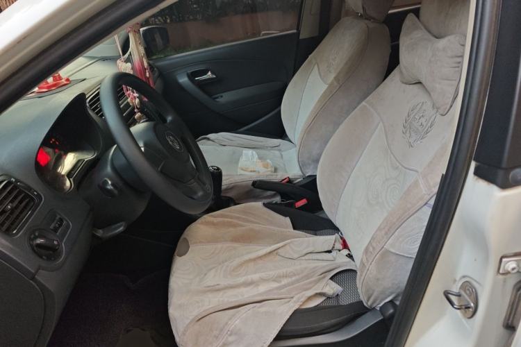 Used Volkswagen Polo 2011 1.4L Manual ZhiLe Edition Left Front Seat