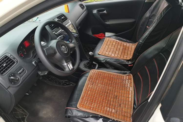 Used Volkswagen Polo 2011 1.4L Manual ZhiLe Edition Left Front Seat