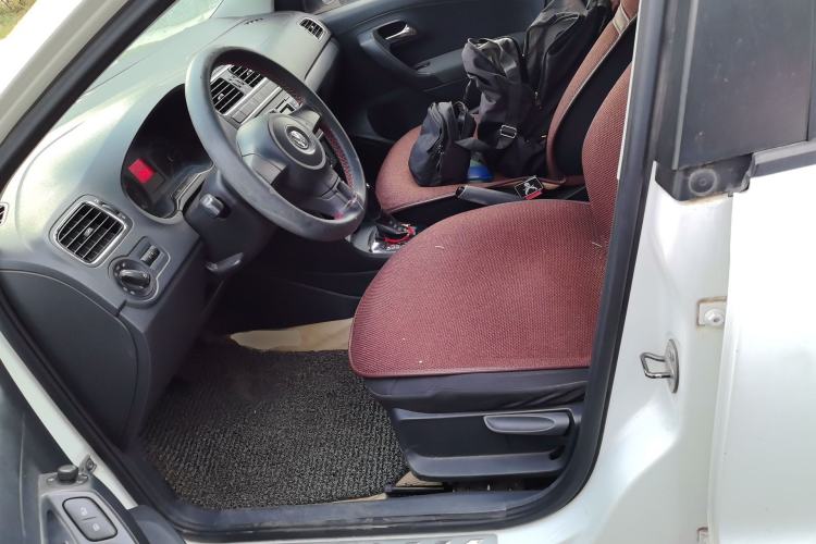 Used Volkswagen Polo 2011 1.4L Automatic ZhiShang Version Left Front Seat
