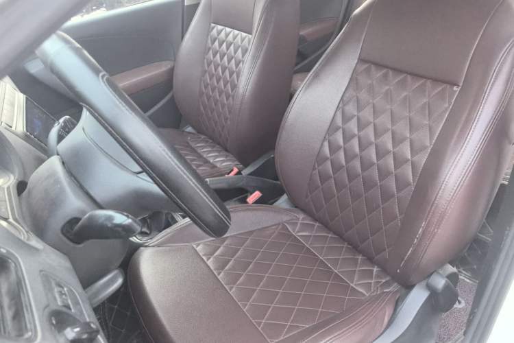 Used Volkswagen Polo 2011 1.4L Manual ZhiLe Edition Left Front Seat