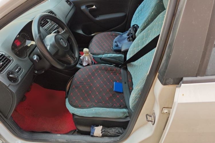 Used Volkswagen Polo 2011 1.4L Manual ZhiLe Edition Left Front Seat