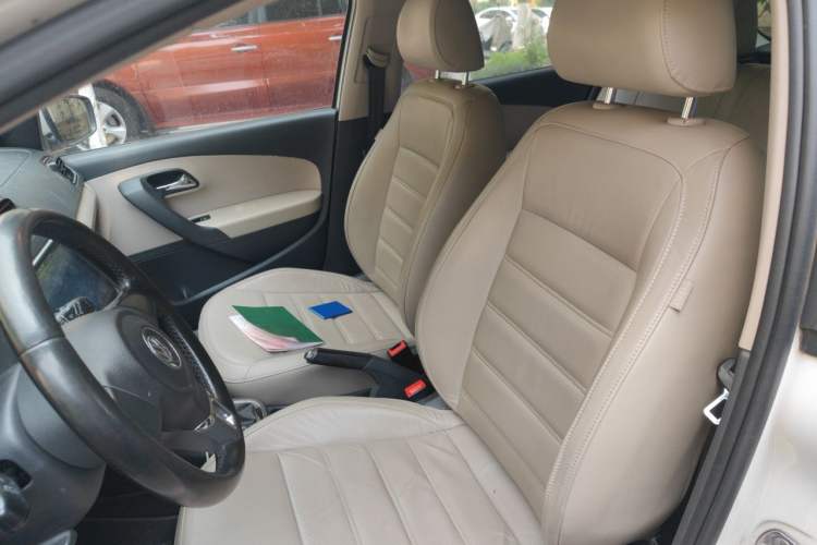 Used Volkswagen Polo 2011 1.4L Automatic ZhiShang Version Left Front Seat