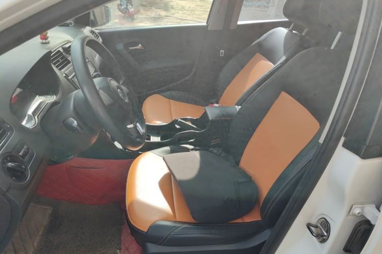 Used Volkswagen Polo 2011 1.4L Manual ZhiLe Edition Left Front Seat