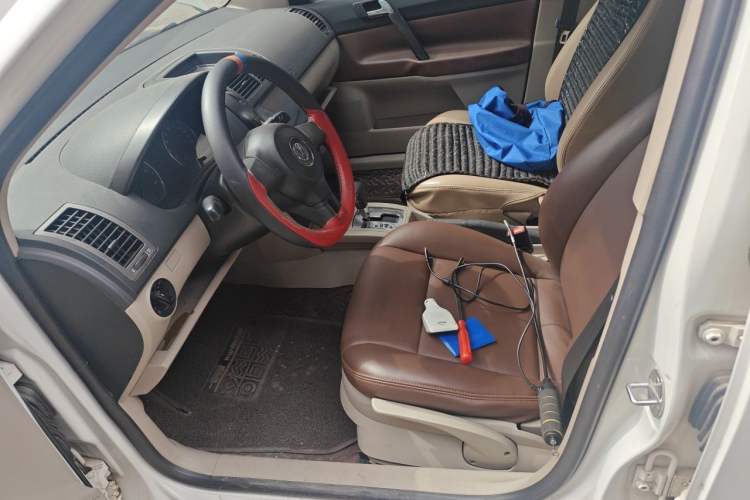 Used Volkswagen Polo 2011 Jingqu 1.4L Automatic Shishang Edition Left Front Seat