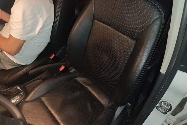 Used Volkswagen Polo 2011 1.4L Automatic ZhiShang Version Left Front Seat