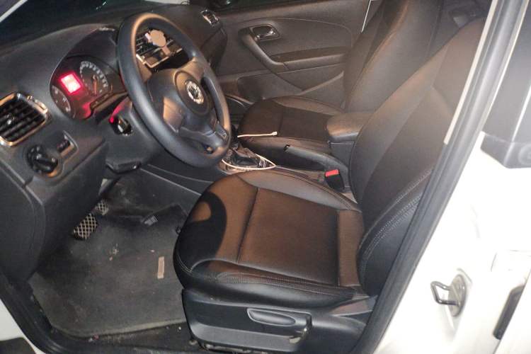 Used Volkswagen Polo 2011 1.6L Automatic ZhiShang Version Left Front Seat