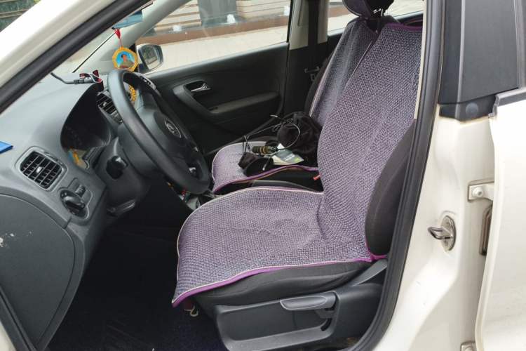 Used Volkswagen Polo 2011 1.6L Automatic ZhiShang Version Left Front Seat
