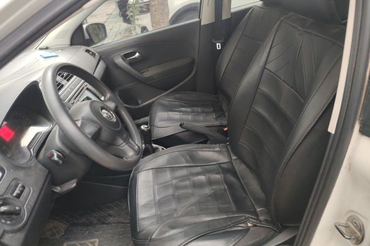 Used Volkswagen Polo 2011 1.6L Manual ZhiShang Edition Left Front Seat