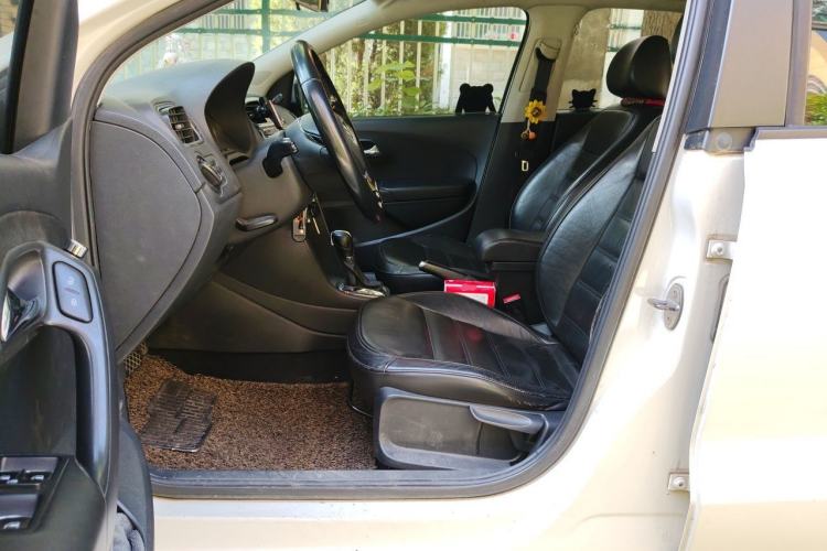 Used Volkswagen Polo 2011 1.6L Automatic ZhiKu Edition Left Front Seat