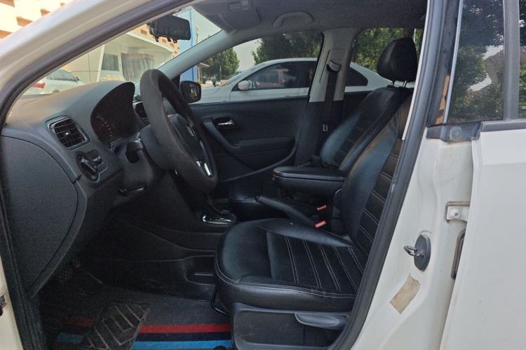 Used Volkswagen Polo 2011 1.6L Automatic ZhiShang Version Left Front Seat
