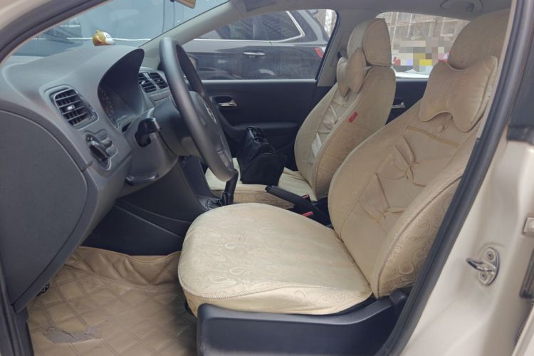 Used Volkswagen Polo 2011 1.4L Manual ZhiLe Edition Left Front Seat
