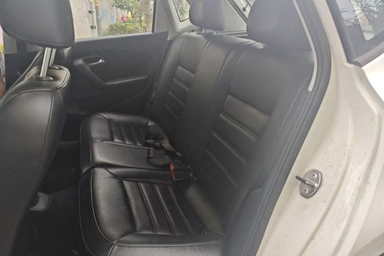Used Volkswagen Polo 2011 1.6L Automatic ZhiKu Edition Left Rear Seat