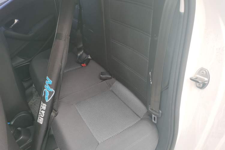 Used Volkswagen Polo 2011 1.6L Manual ZhiShang Edition Left Rear Seat