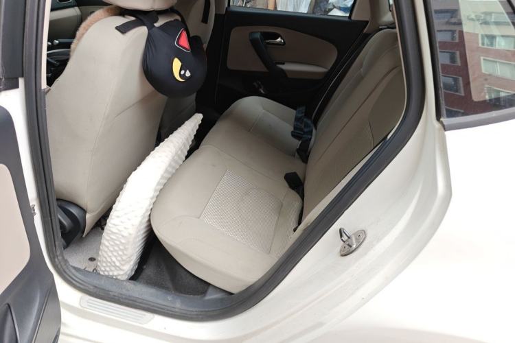 Used Volkswagen Polo 2011 1.6L Automatic ZhiShang Version Left Rear Seat