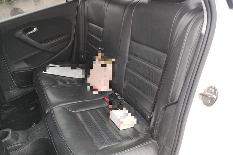 Used Volkswagen Polo 2011 1.6L Automatic ZhiShang Version Left Rear Seat