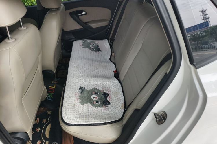 Used Volkswagen Polo 2011 1.6L Automatic ZhiKu Edition Left Rear Seat
