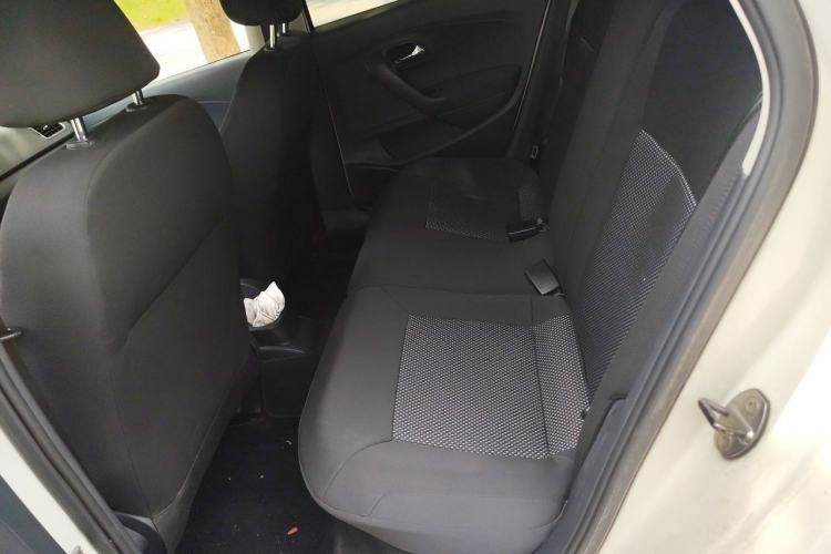 Used Volkswagen Polo 2011 1.6L Manual ZhiShang Edition Left Rear Seat