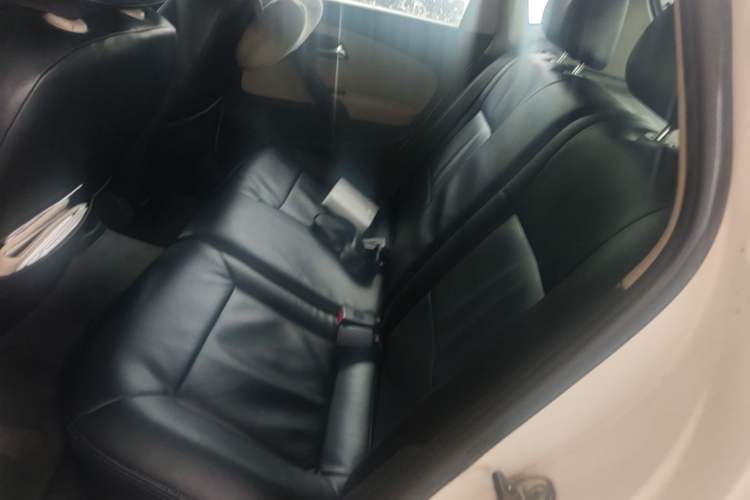 Used Volkswagen Polo 2011 1.6L Automatic ZhiShang Version Left Rear Seat
