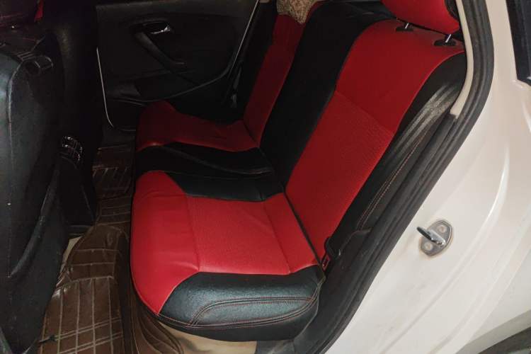 Used Volkswagen Polo 2011 1.4L Manual ZhiLe Edition Left Rear Seat
