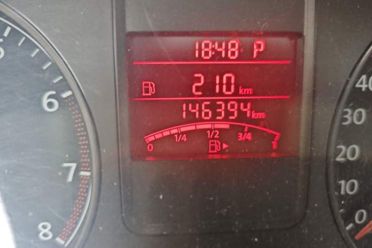 Used Volkswagen Polo 2011 1.6L Automatic ZhiKu Edition Odometer Close Up