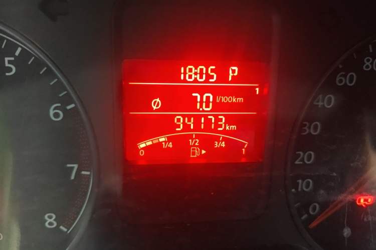 Used Volkswagen Polo 2011 1.6L Automatic ZhiShang Version Odometer Close Up