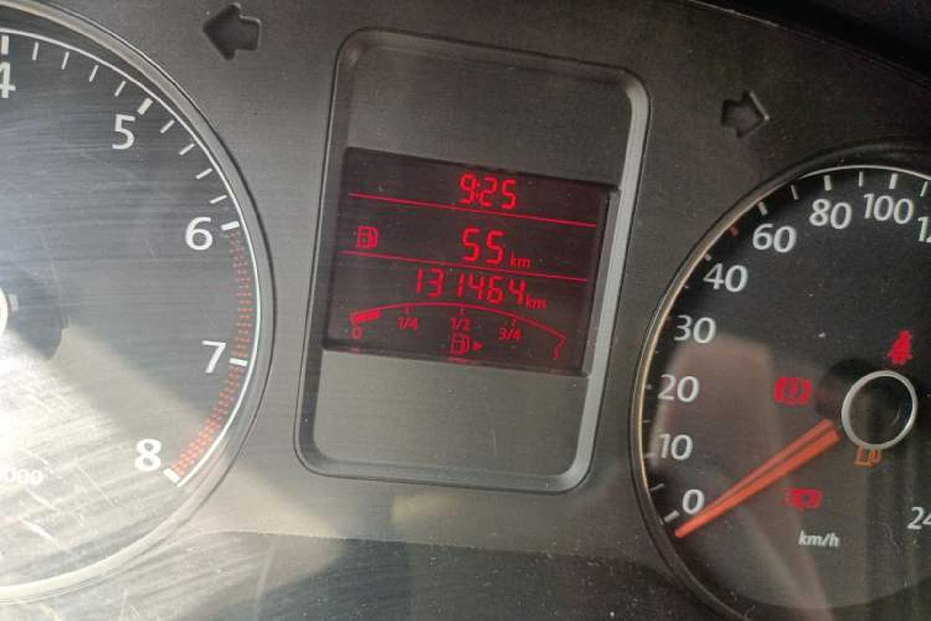 Used Volkswagen Polo 2011 1.4L Manual ZhiShang Edition Odometer Close Up