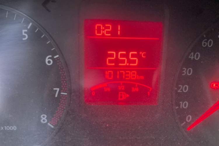 Used Volkswagen Polo 2011 1.4L Manual ZhiLe Edition Odometer Close Up